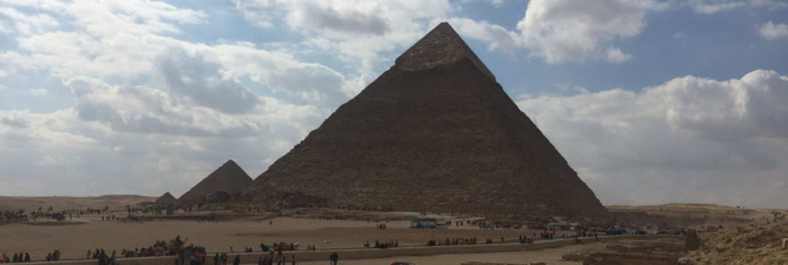 埃及哈夫拉金字塔