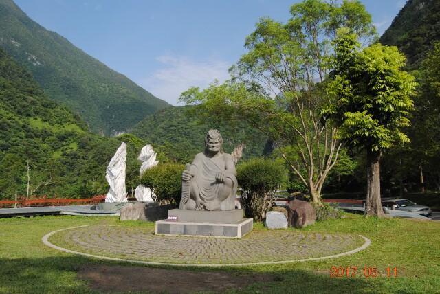 7点出发,去太鲁阁国家公园,参观台湾最艰巨的