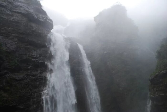 江西九江庐山三叠泉-游记攻略-旅游路上-乐驼网