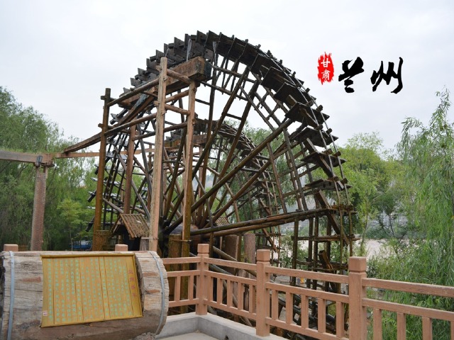 德令哈多少人口_德令哈外星人遗址图片(3)
