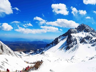 云南麗江旅行團(tuán)自由行_以往國慶云南麗江游價格_云南麗江特價旅游團(tuán)報(bào)價