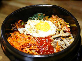 朝鲜族特色美食--石锅拌饭