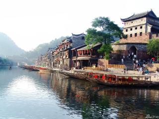 张家界7日跟团旅游_张家界跟团还是自由行_7月赴张家界旅游