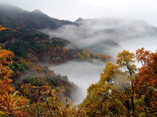  天堂寨马鬃岭景区-燕子河大峡谷-飞龙峡奇幻漂流2日游>升级住宿古寨