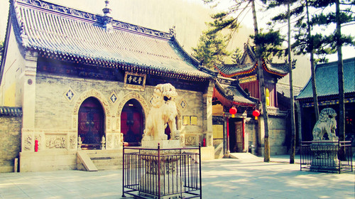 游览五台山年轻的寺院——【普化寺】,普化寺为民国时高僧普济法师