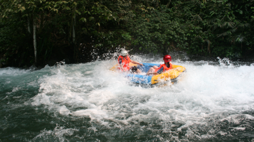 <清远清泉湾竹林滑水漂流-水上乐园1日游