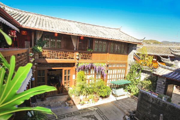 云南丽江住宿攻略_云南丽江住一晚多少钱_云