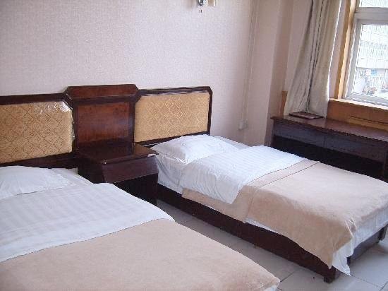 hotelPic