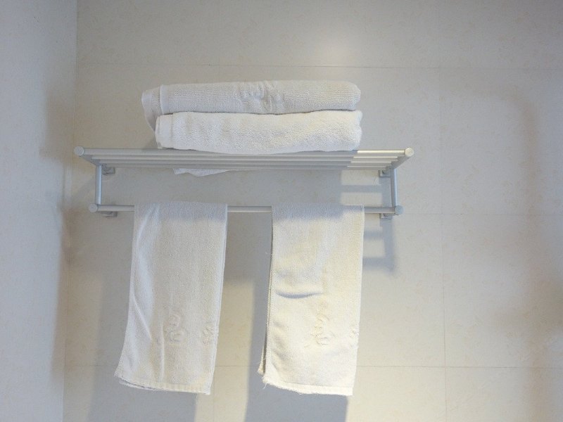 hotelPic