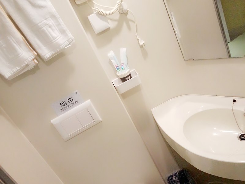 hotelPic