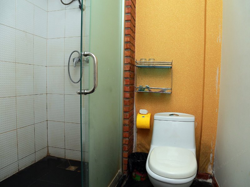 hotelPic