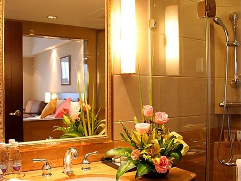 hotelPic