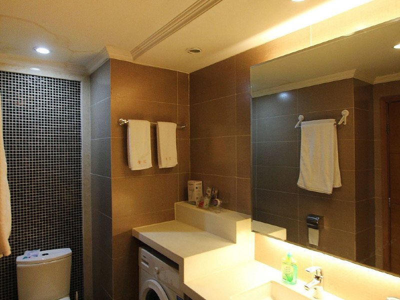 hotelPic