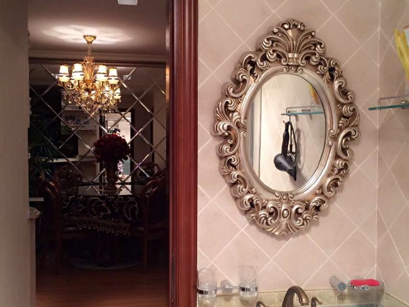 hotelPic