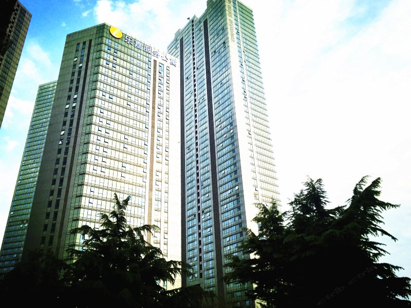Q加·大连星海广场缤悦酒店公寓