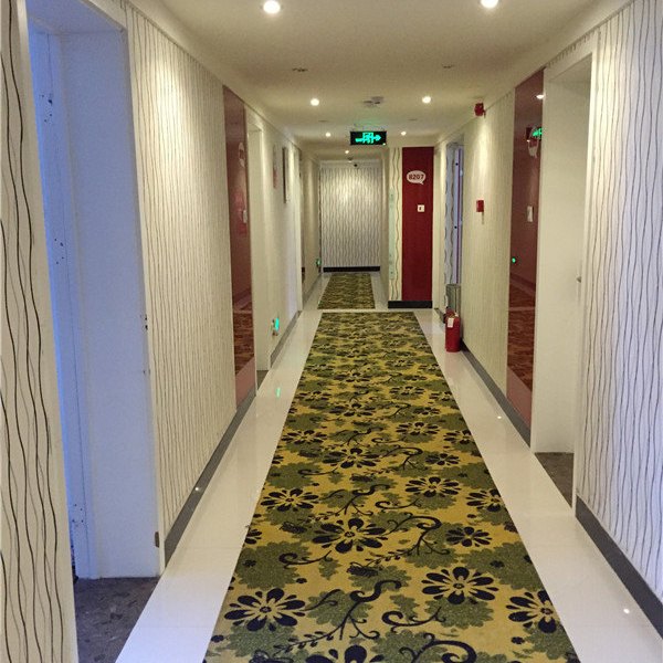 hotelPic