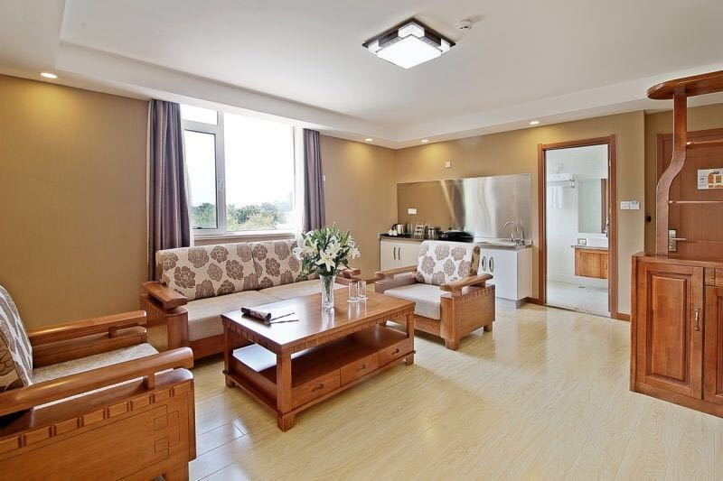 hotelPic