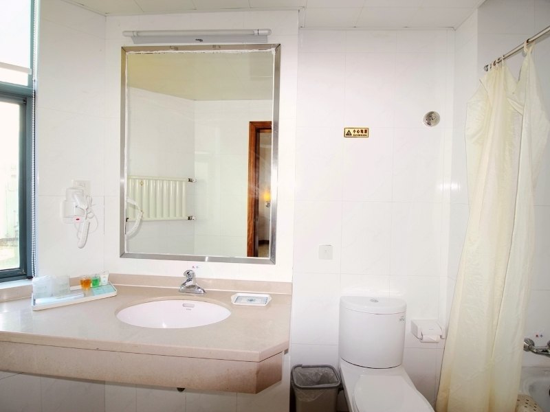 hotelPic