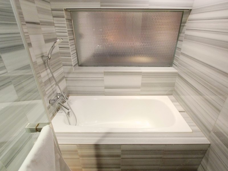 hotelPic