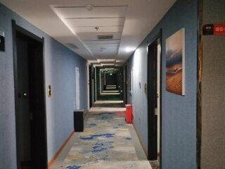 额济纳旗胡杨林7日旅游报价_跟团去额济纳旗胡杨林旅游_额济纳旗胡杨林新加坡旅游