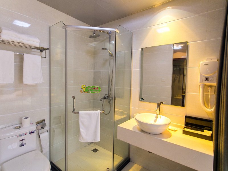 hotelPic