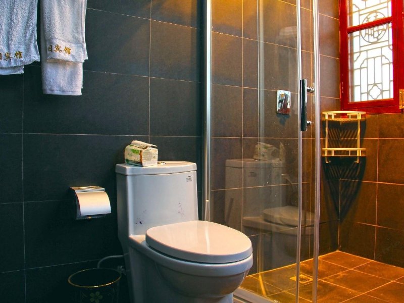 hotelPic