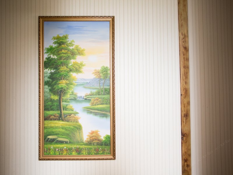 hotelPic