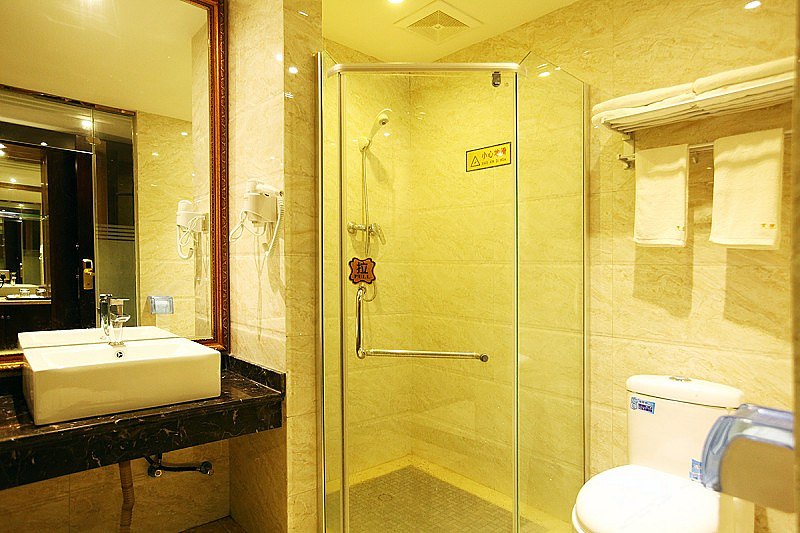 hotelPic