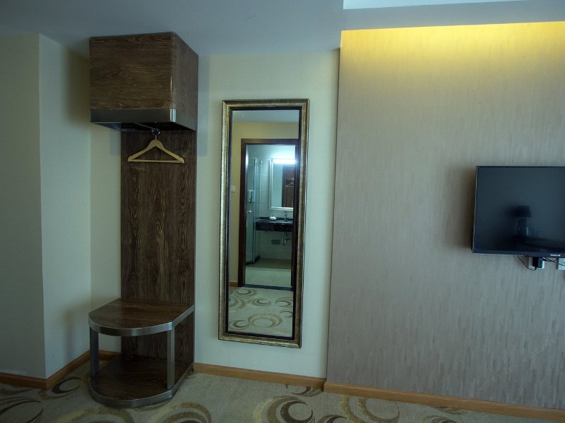 hotelPic