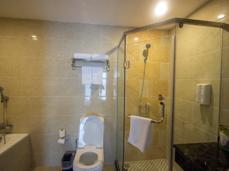 hotelPic