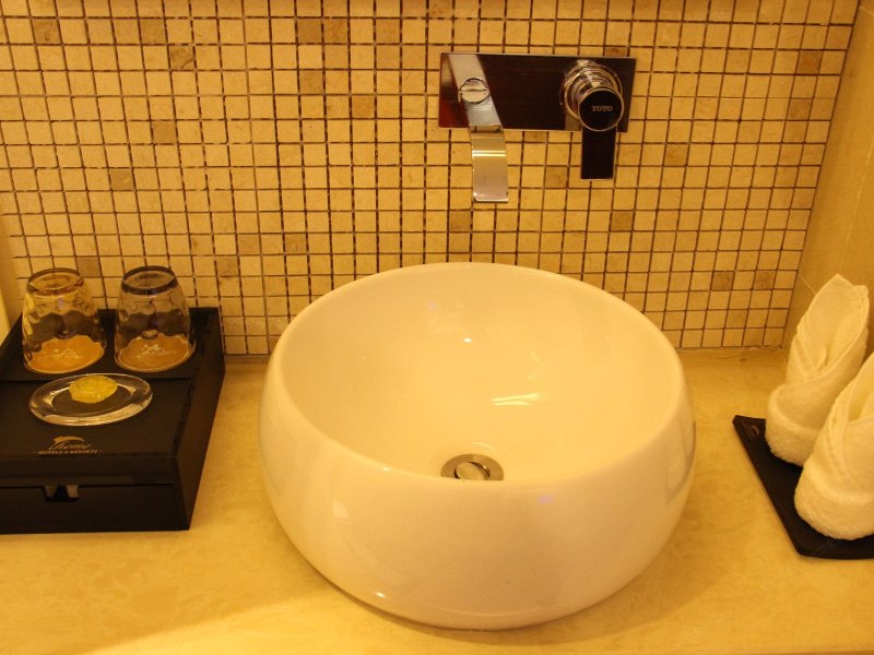 hotelPic