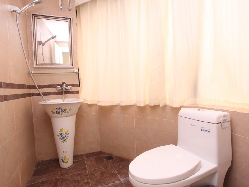 hotelPic