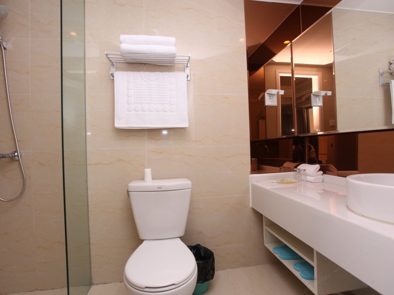 hotelPic