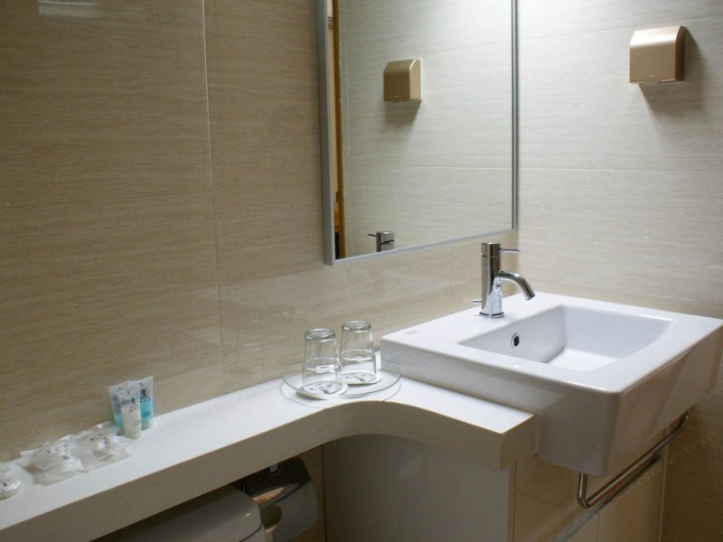 hotelPic