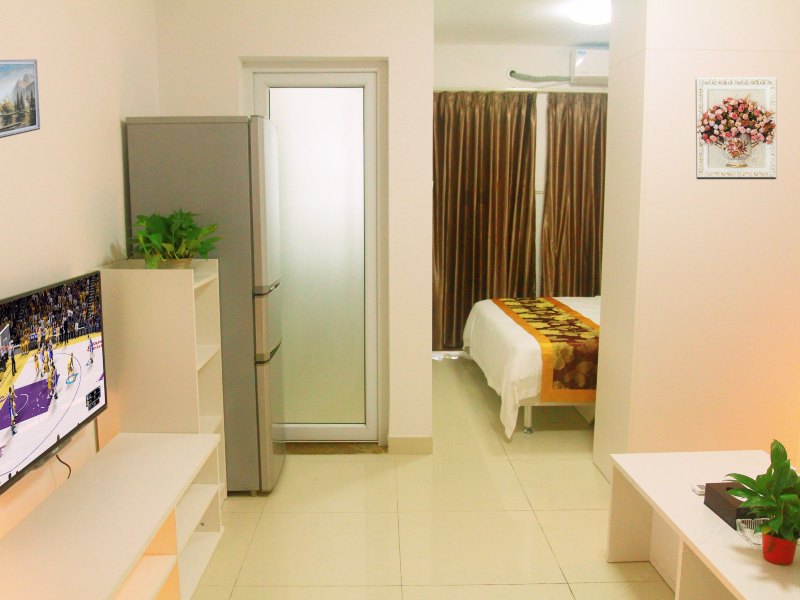 hotelPic