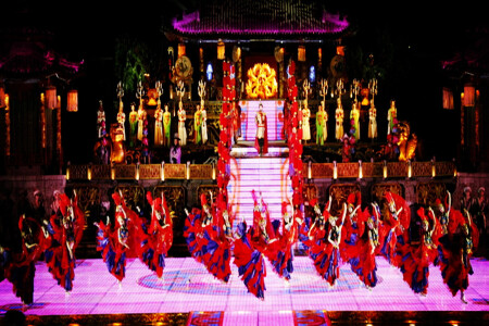 <延安+壶口+兵马俑+华山+曲江夜游6日游>0购耳麦文创礼饺子宴双层巴士游西安当地参