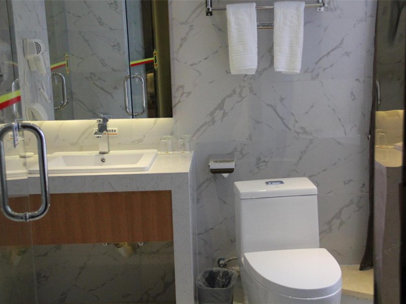 hotelPic