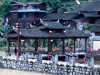 出发去张家界游_张家界六日游_出发张家界旅游团