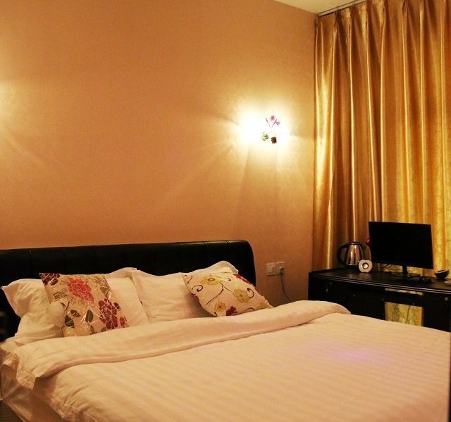 hotelPic