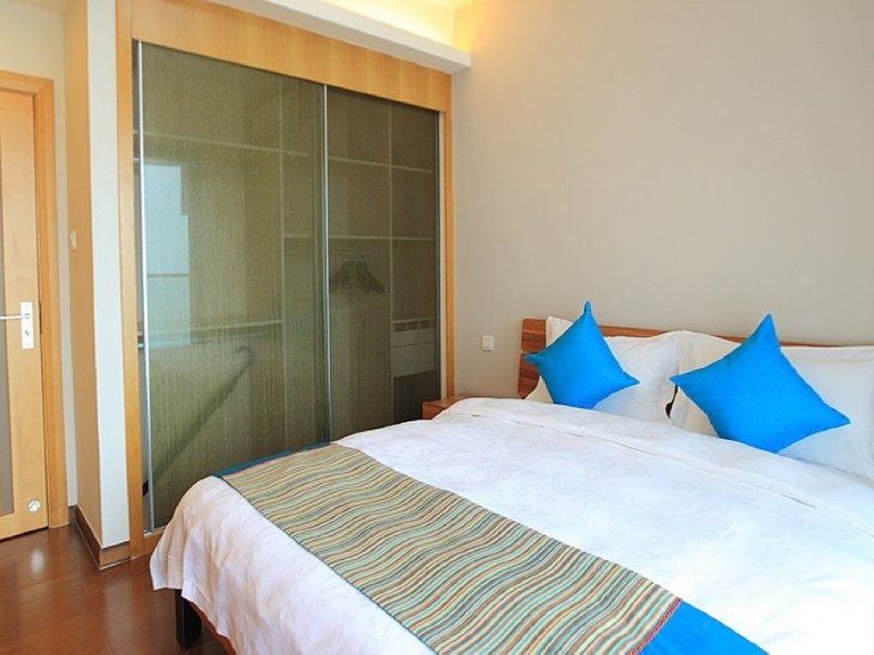 hotelPic