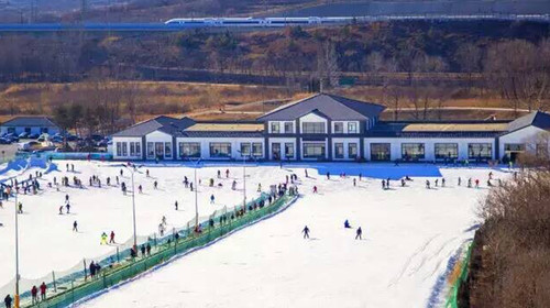  大连铭湖国际温泉滑雪度假区2日休闲游>,赠滑雪门票