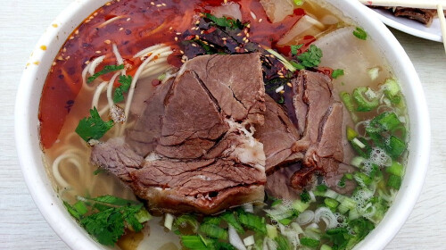 兰州美食-牛肉面
