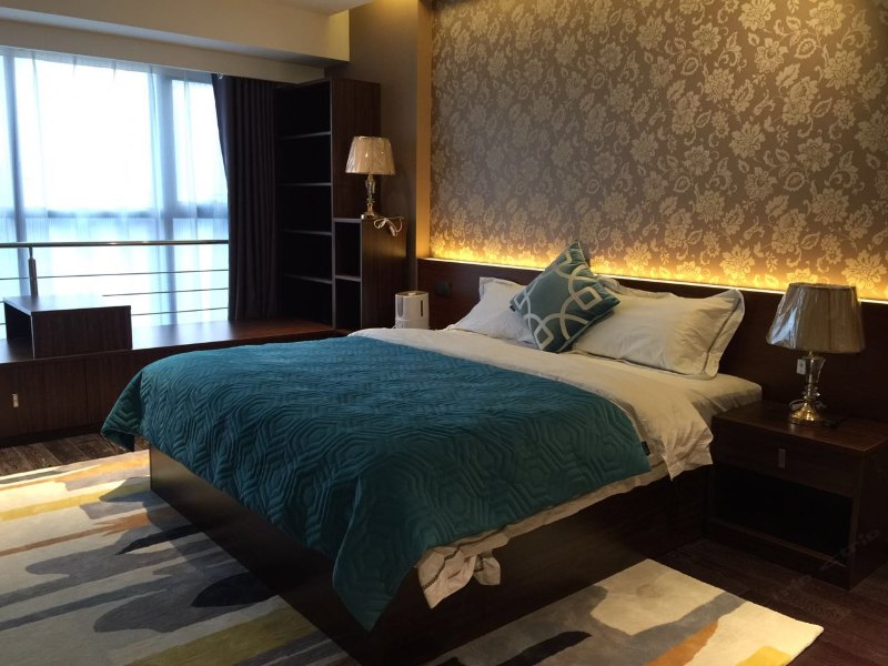 hotelPic