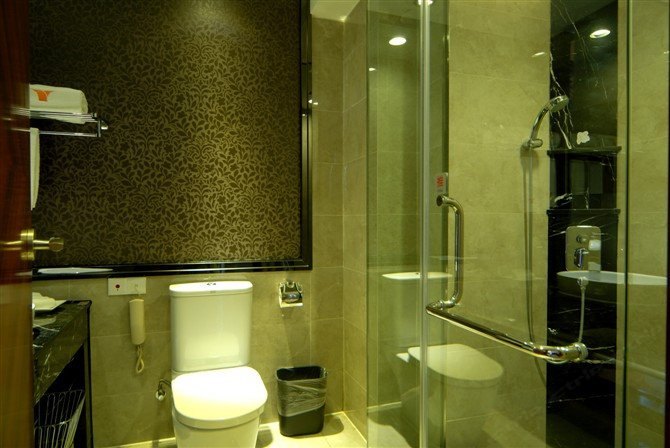hotelPic