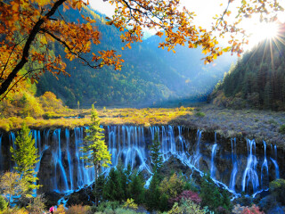 去四川九寨溝旅游_香港旅游團(tuán)四川九寨溝_2021去四川九寨溝跟團(tuán)多少錢