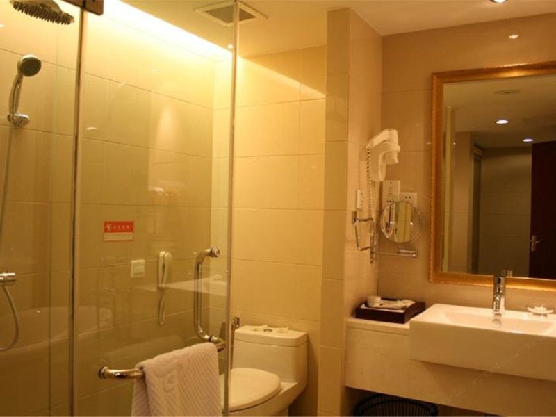 hotelPic