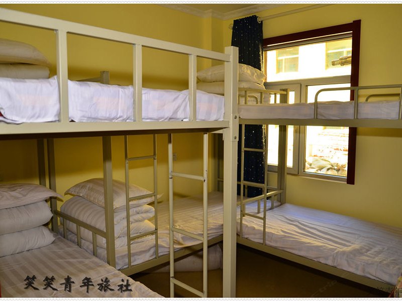 hotelPic