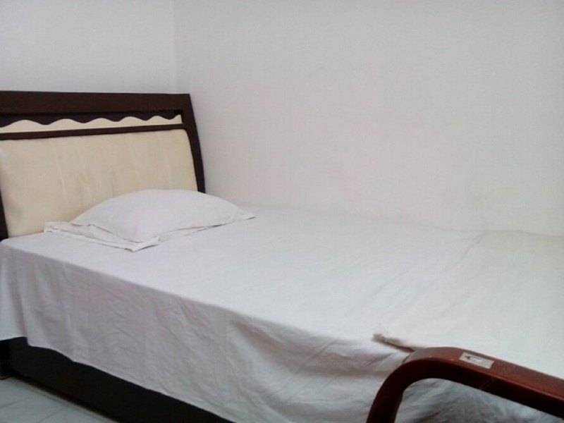 hotelPic
