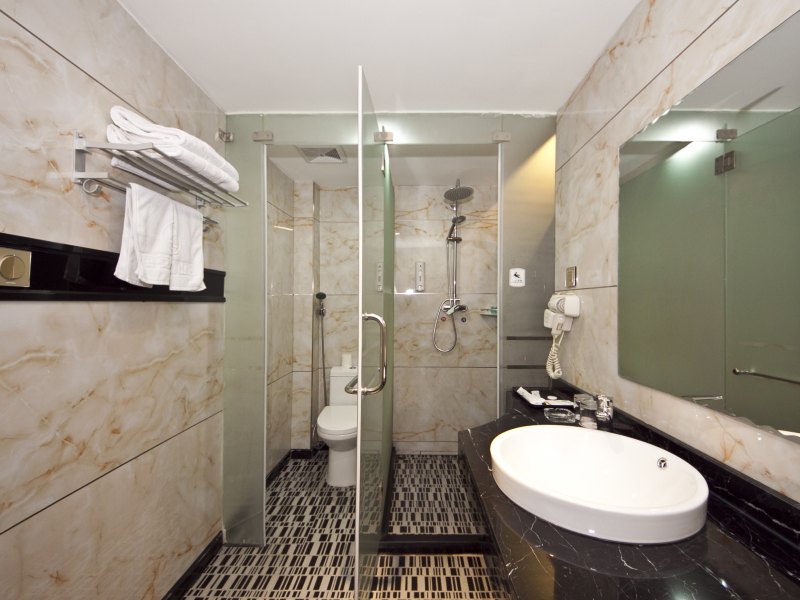 hotelPic