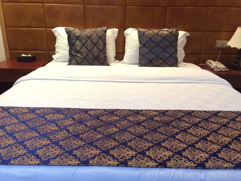 hotelPic